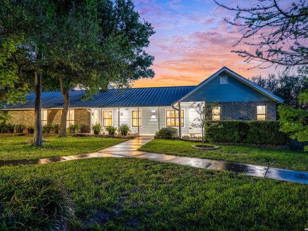 102 Adams Way, Canyon Lake, TX 78133