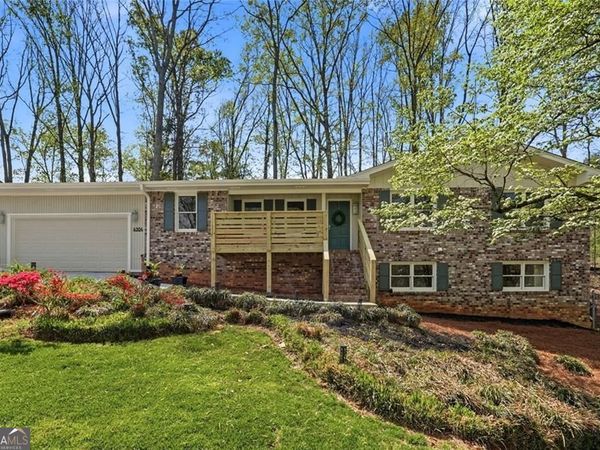 4304 Lindsey Way NE, Roswell, GA 30075