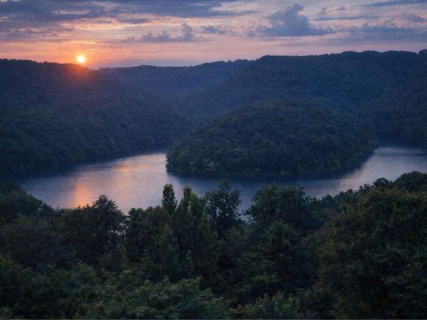 56 Nadia Lane , Smithville, TN 37166