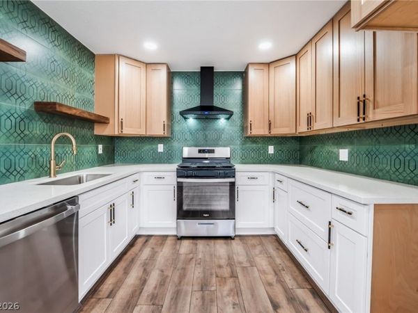 2201 E Piper Avenue , North Las Vegas, NV 89030