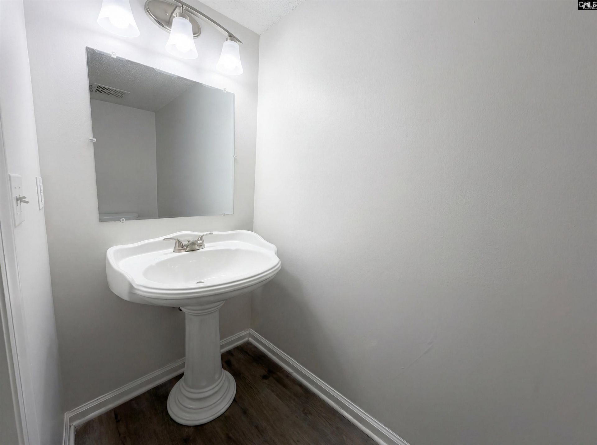 1 Newcourt Place Photo 15