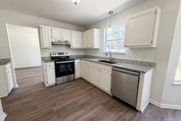 1 Newcourt Place photo 4