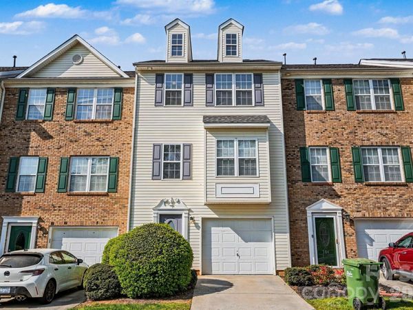 308 Langhorne Drive , Mount Holly, NC 28120