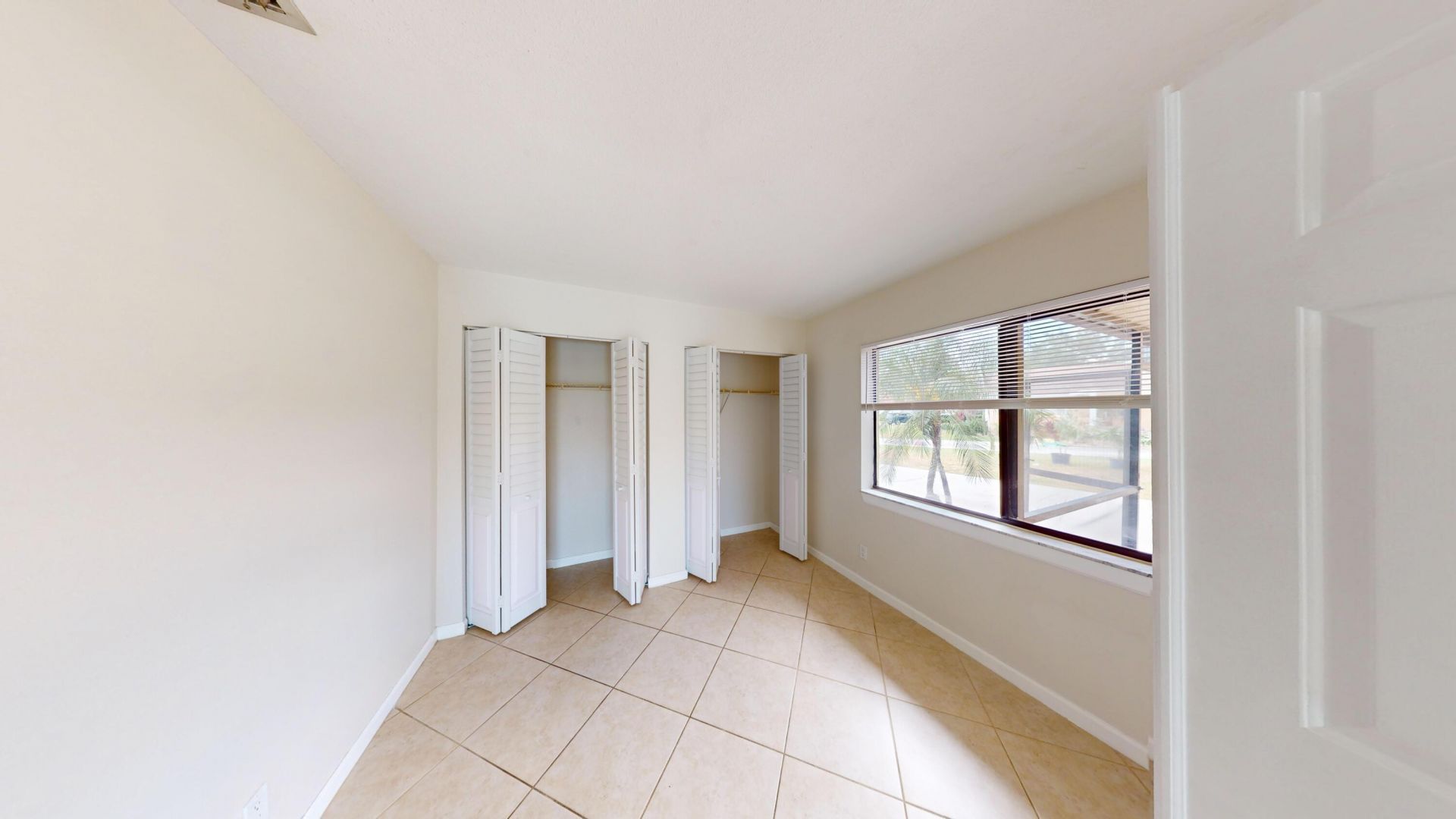 609 White Water Drive, West Palm Beach, FL 33413 Photo