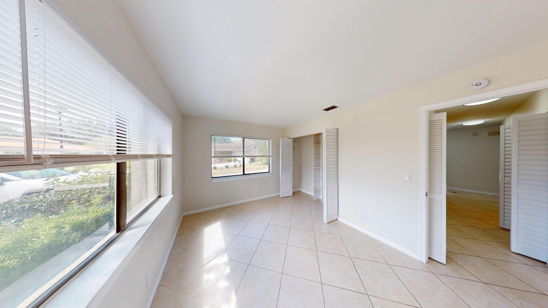 609 White Water Drive, West Palm Beach, FL 33413 Photo