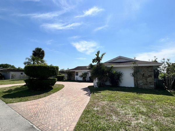 5728 S Bayberry Lane, Tamarac, FL 33319