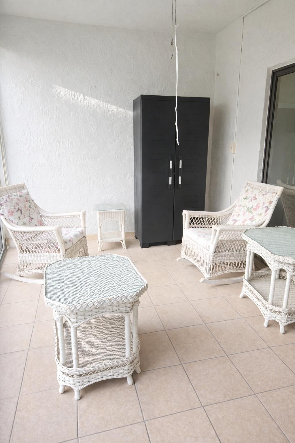 3940 NW 42nd Avenue, Unit 221, Lauderdale Lakes, FL 33319 Photo