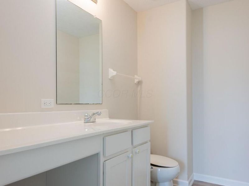 5630 Alliance Way, Columbus, OH 43228 Photo 14