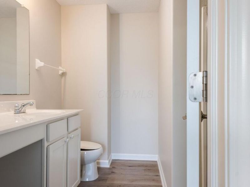 5630 Alliance Way, Columbus, OH 43228 Photo 17