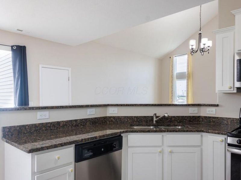 5630 Alliance Way, Columbus, OH 43228 Photo 28