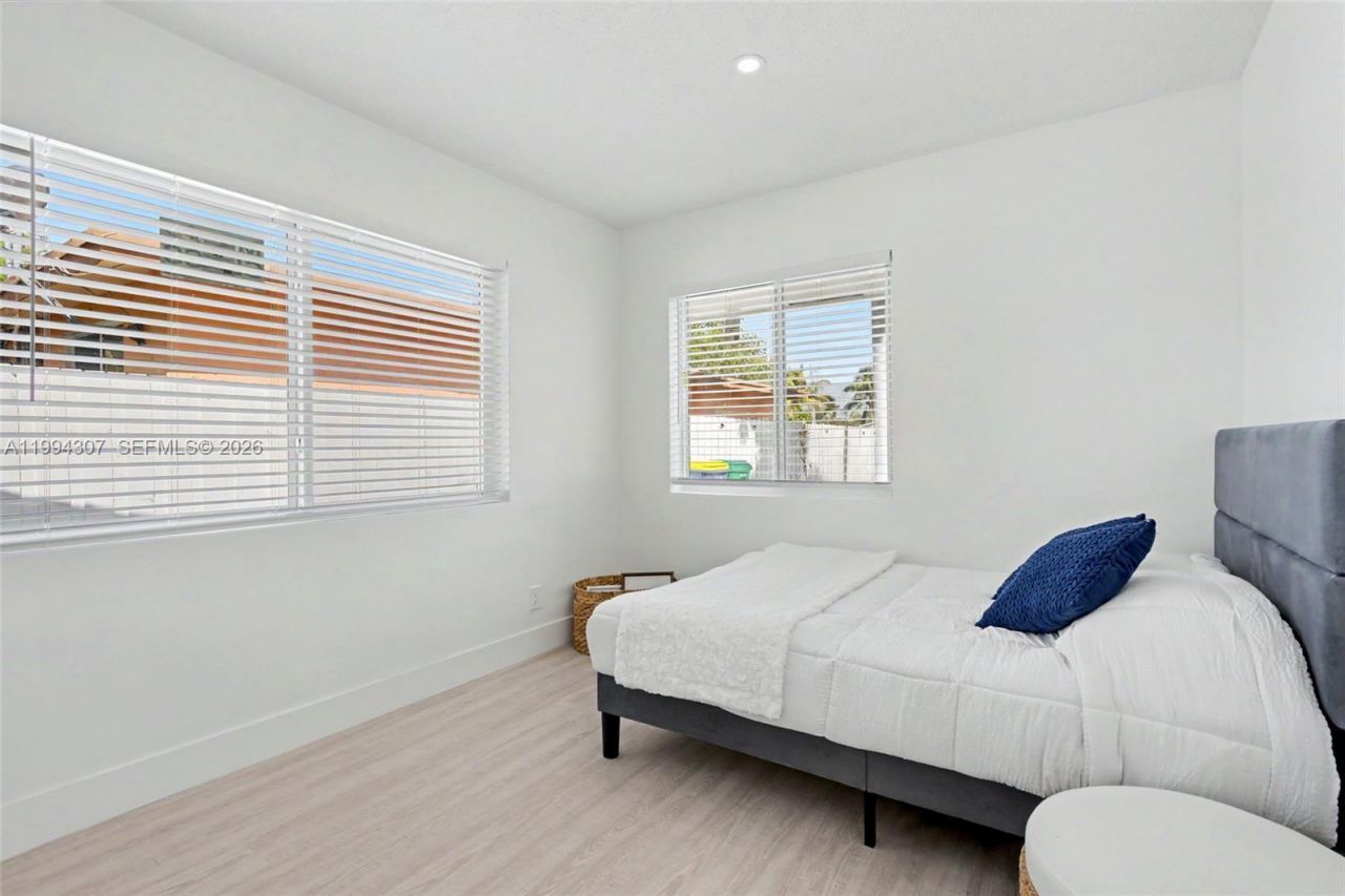 55 SW 13th St , Unit B, Dania Beach, FL 33004 Photo