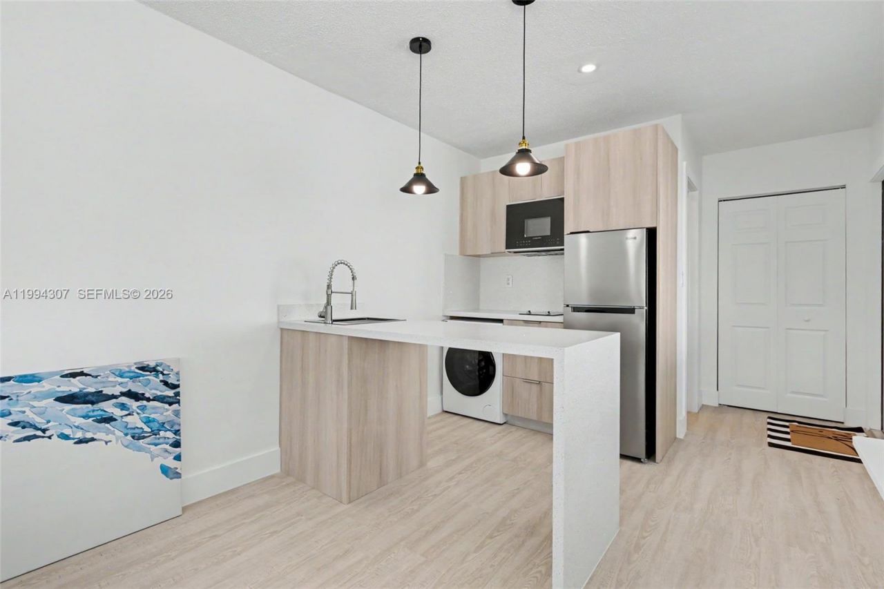 55 SW 13th St , Unit B, Dania Beach, FL 33004 Photo