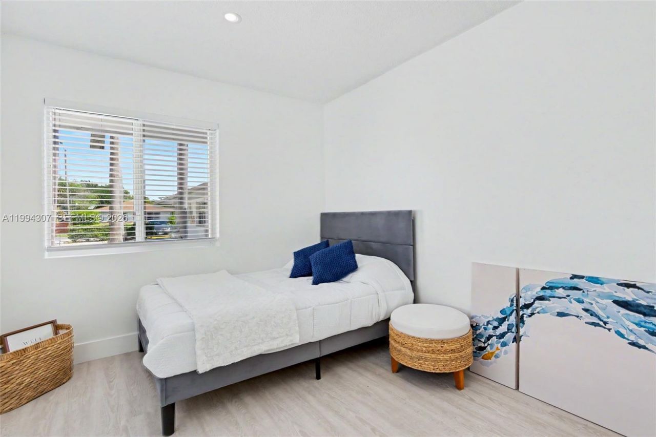 55 SW 13th St , Unit B, Dania Beach, FL 33004 Photo