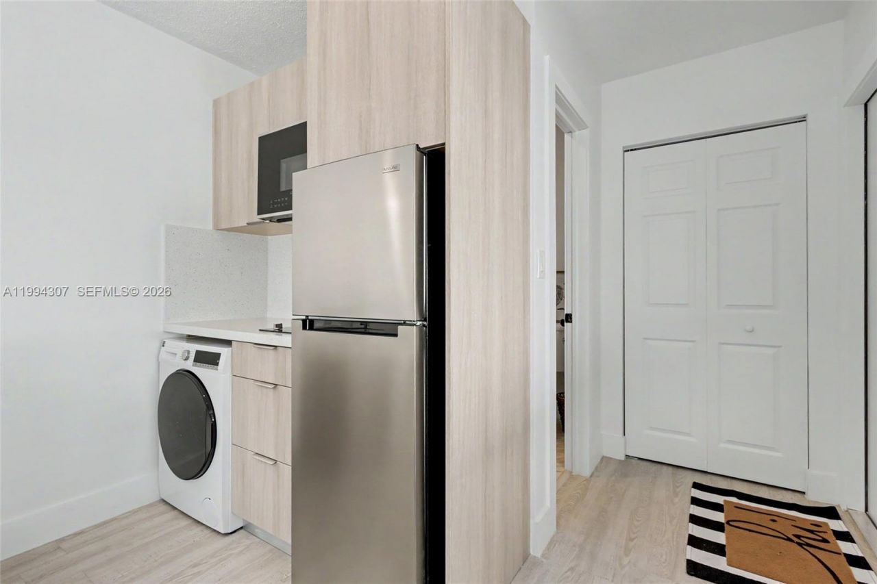 55 SW 13th St , Unit B, Dania Beach, FL 33004 Photo