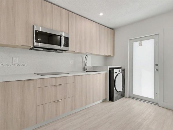 55 SW 13th St , Unit A, Dania Beach, FL 33004