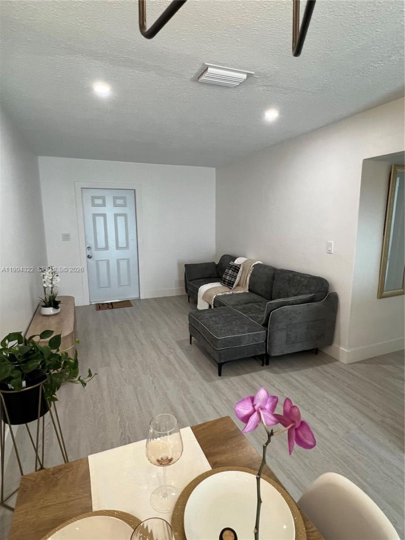 55 SW 13th St, Unit A, Dania Beach, FL 33004 Photo