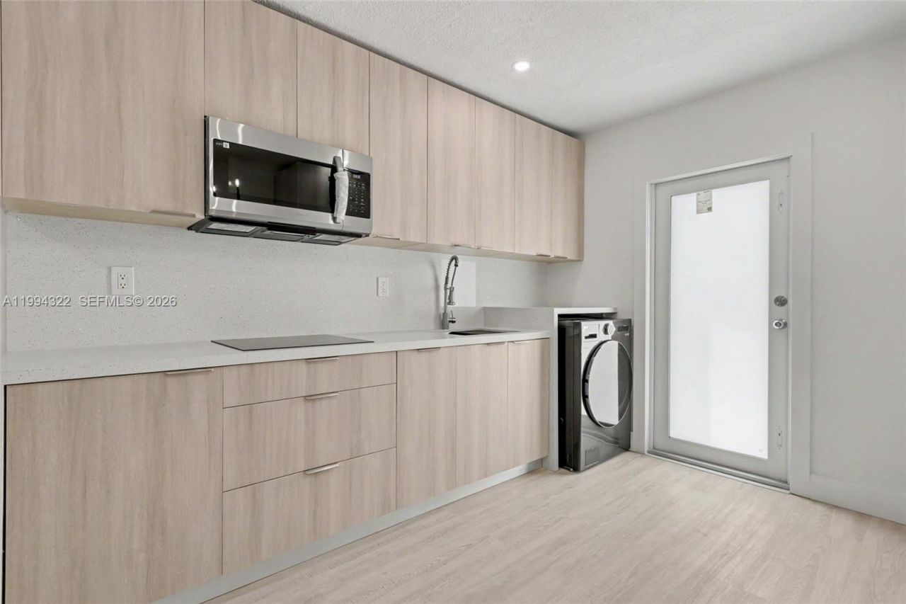 55 SW 13th St , Unit A, Dania Beach, FL 33004 Photo