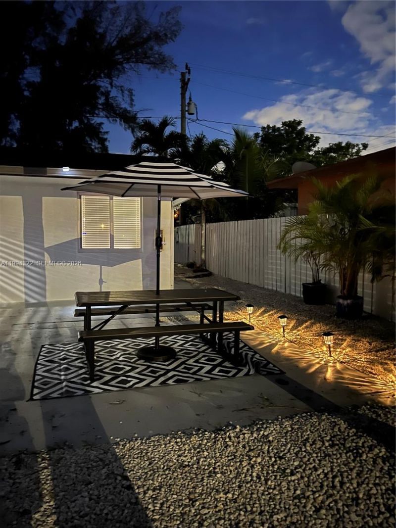 55 SW 13th St, Unit A, Dania Beach, FL 33004 Photo
