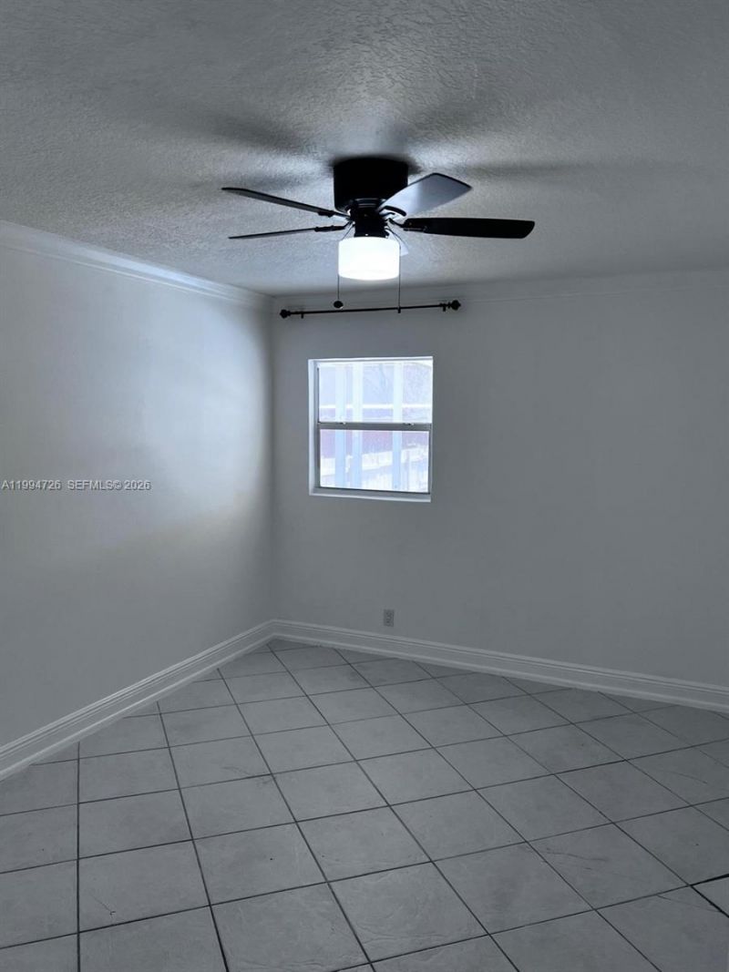 109 SW 1st Ave, Hallandale Beach, FL 33009 Photo
