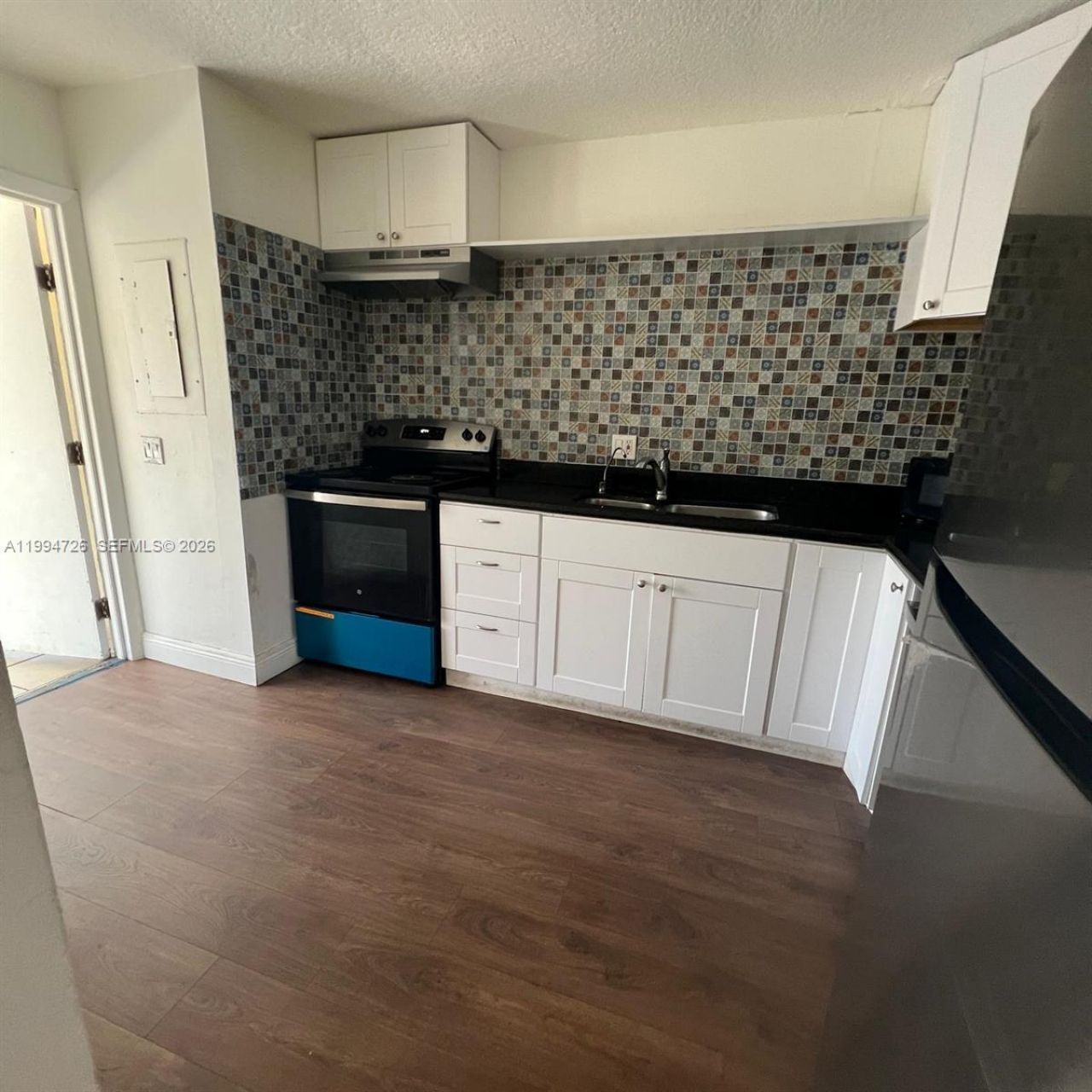 109 SW 1st Ave, Hallandale Beach, FL 33009 Photo