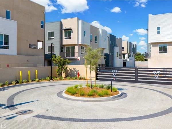 9425 N Sepulveda Blvd., Unit 3, North Hills, CA 91343