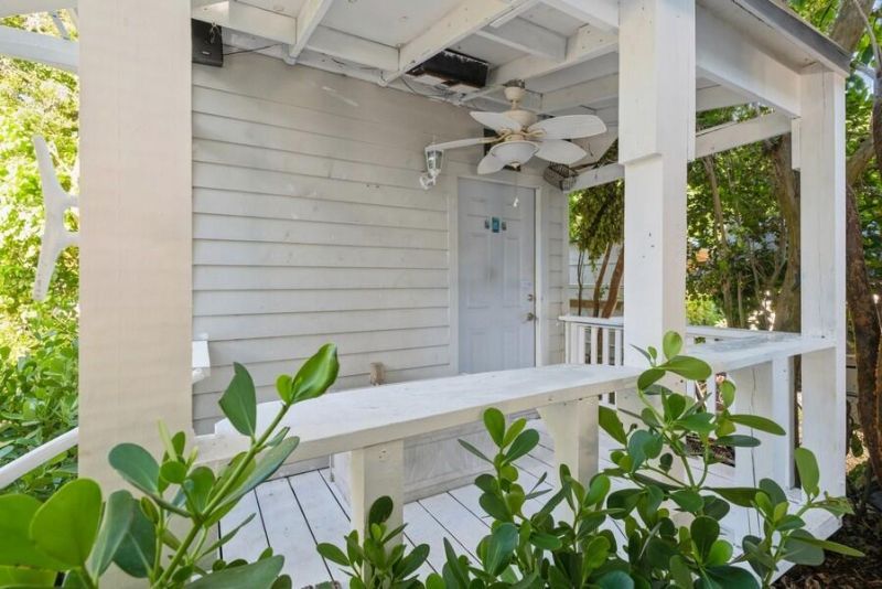 133 E Silver Palm Avenue, Tavernier, FL 33070 Photo