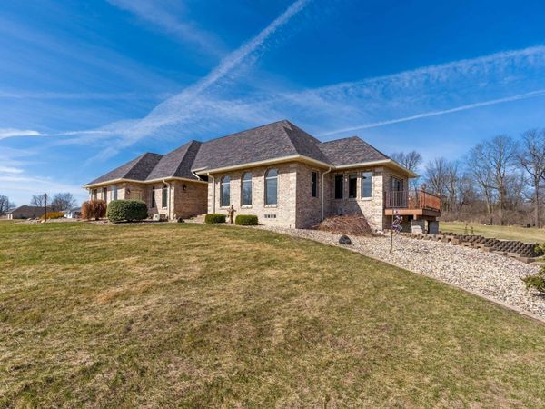 21927 71st Avenue N, Port Byron, IL 61275