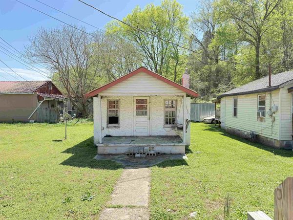 1224 Reeder St, Florence, AL