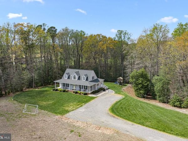 5610 MT LANDING ROAD, TAPPAHANNOCK, VA 22560
