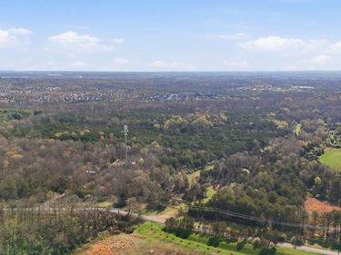 HENRY HILL ROAD, SOUTH RIDING, VA 20152