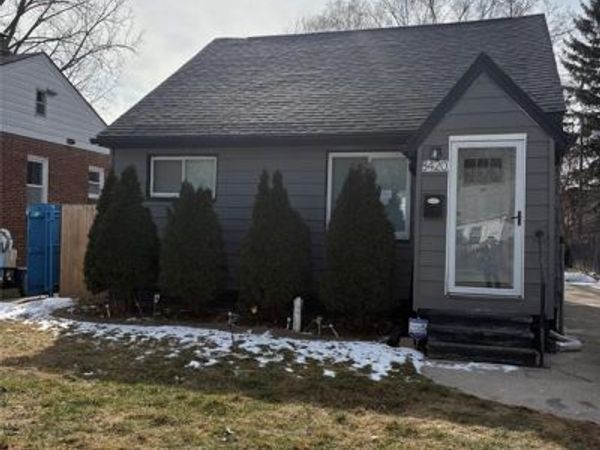 8420 Republic Avenue, Warren, MI 48089