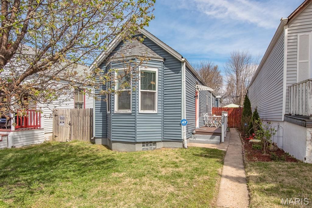 4157 Osceola Street, Saint Louis, MO 63116 Main Photo