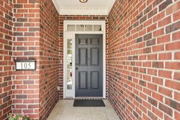 105 Brutus Lane photo 4