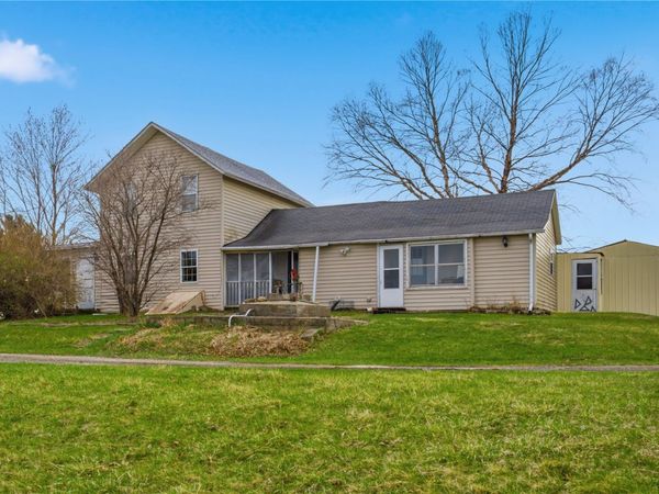 1117 285th Street , Tipton, IA 52772