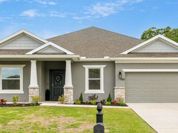 900 Nixon Circle NE , Palm Bay, FL 32907