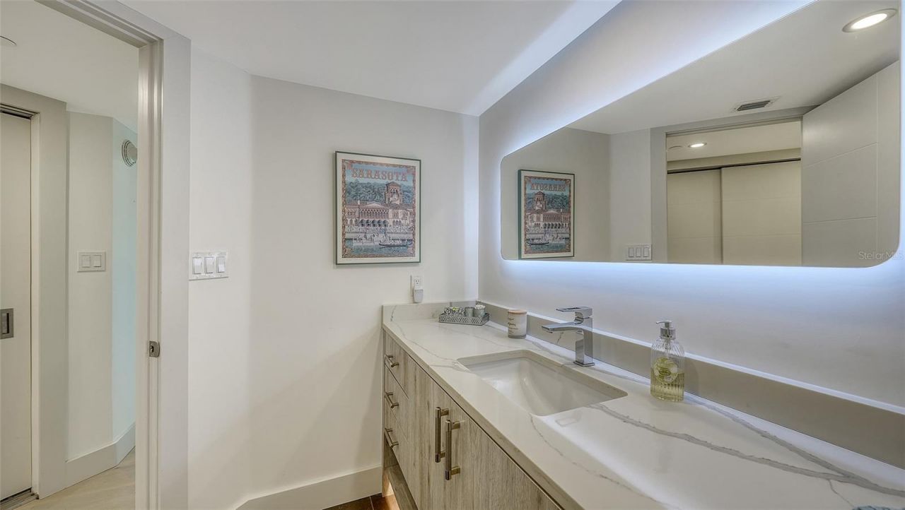 988 Blvd Of The Arts, Unit 1412, Sarasota, FL 34236 Photo