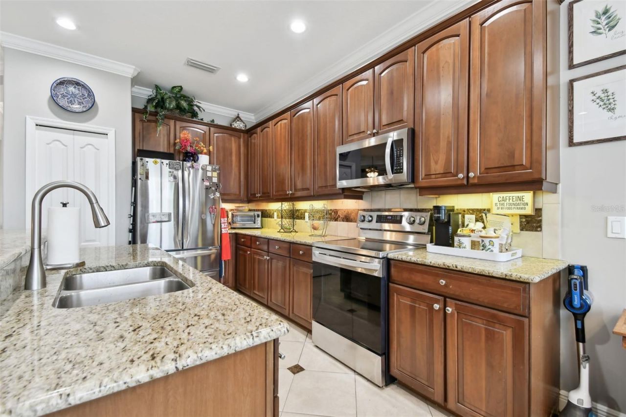 5056 Lakehurst Court , Palmetto, FL 34221 Photo