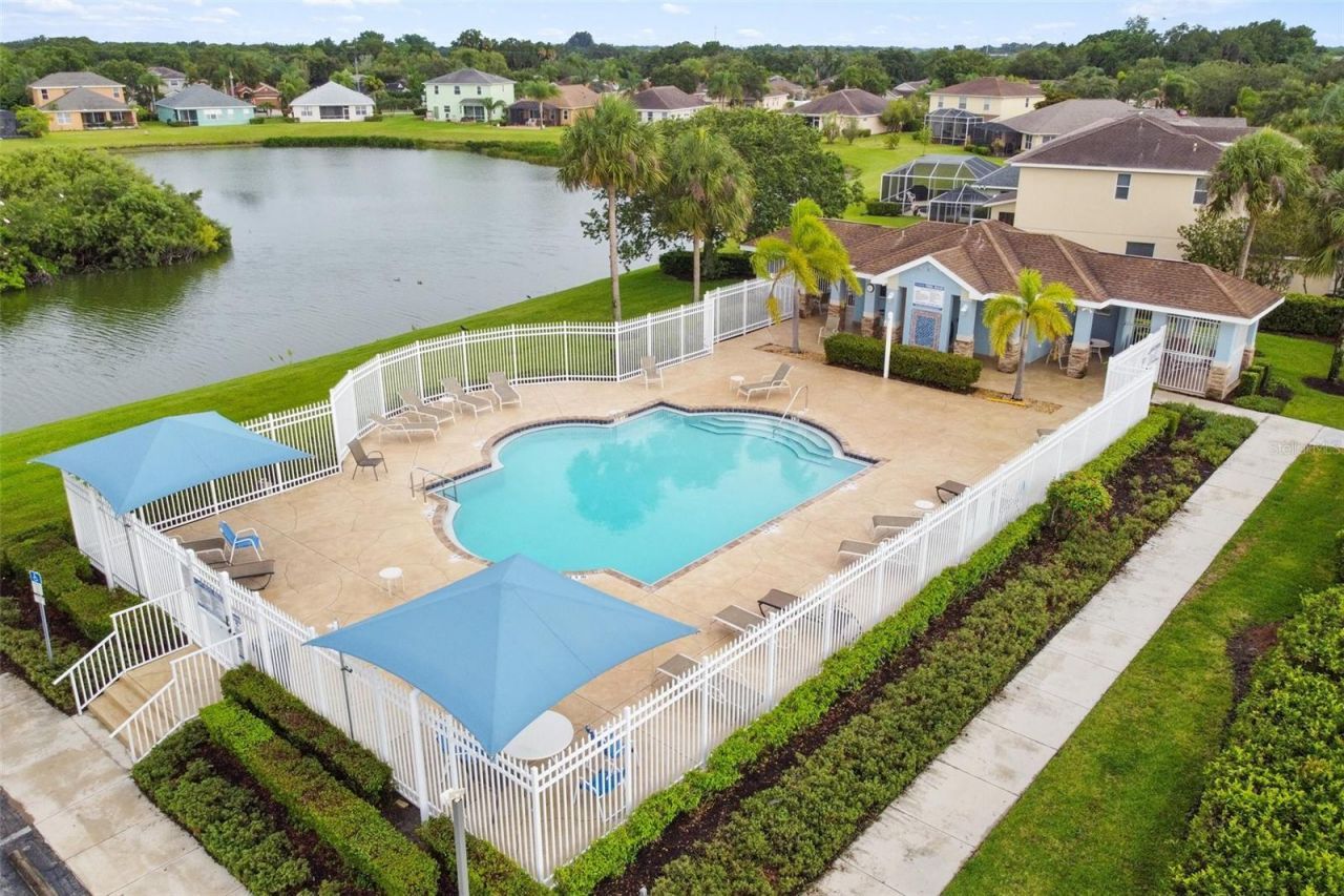 5056 Lakehurst Court , Palmetto, FL 34221 Photo