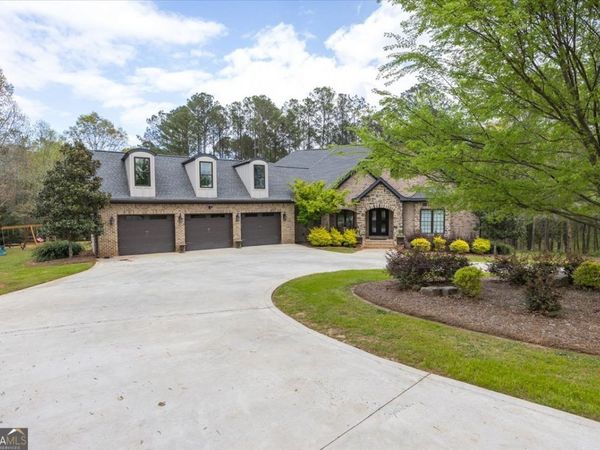 524 King Road, Forsyth, GA 31029