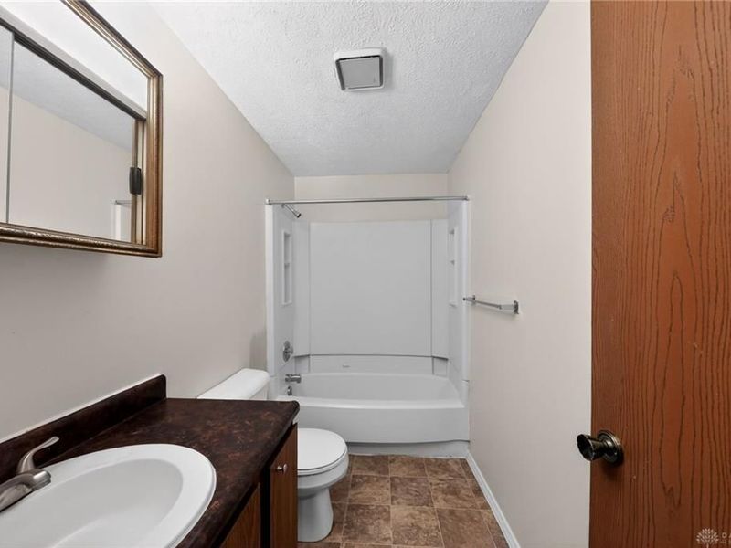 2511 Cinnamon Ridge Court, Miamisburg, OH 45342 Photo 13