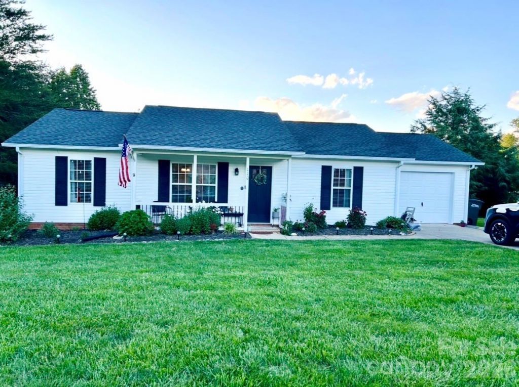 110 Shenandoah Loop, Troutman, NC 28166 Main Photo