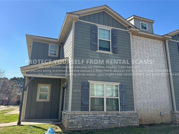 1271 N Corsica Drive, Fayetteville, AR 72704