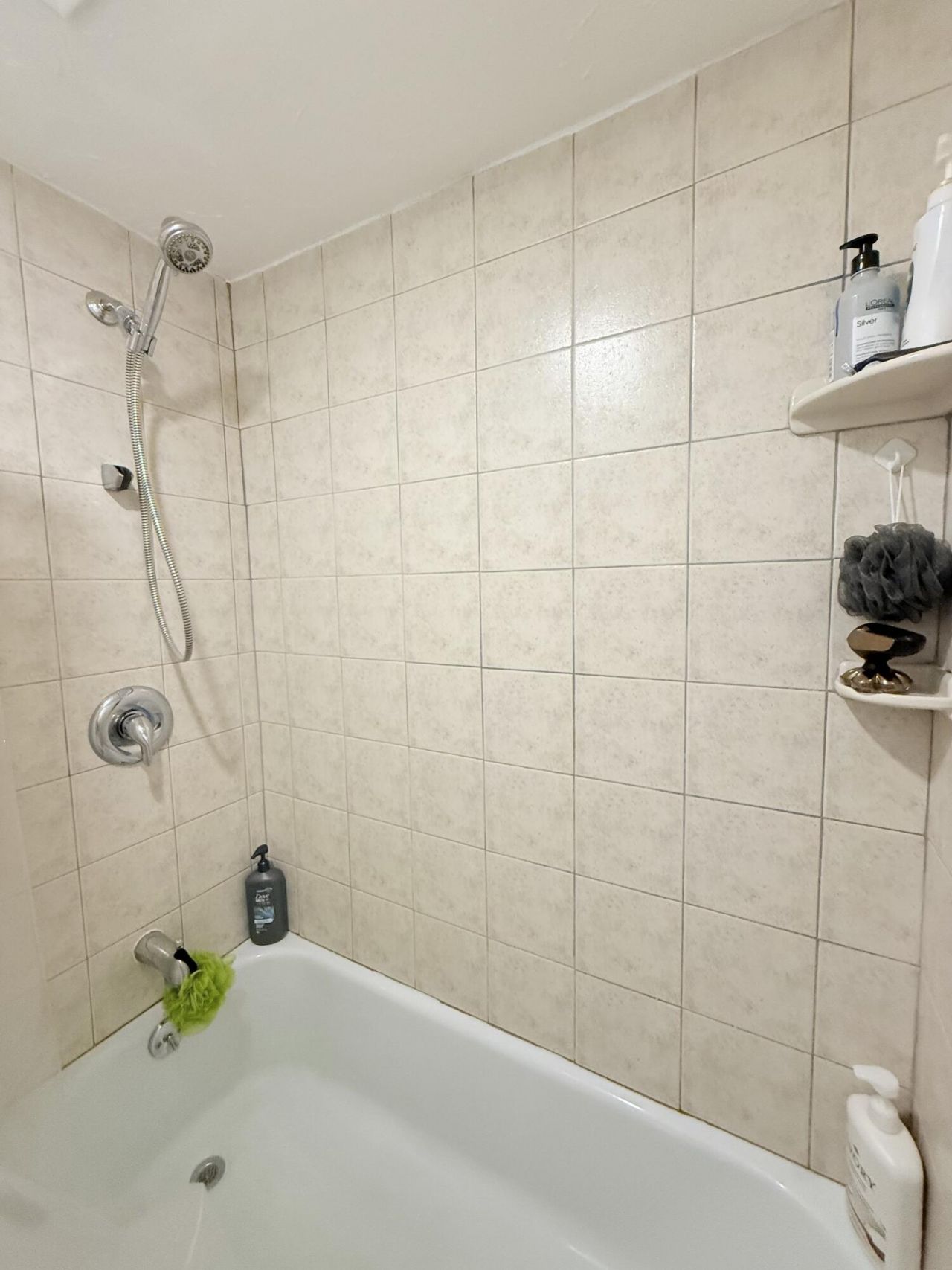 470 Paradise Isle Boulevard, Unit 204, Hallandale Beach, FL 33009 Photo