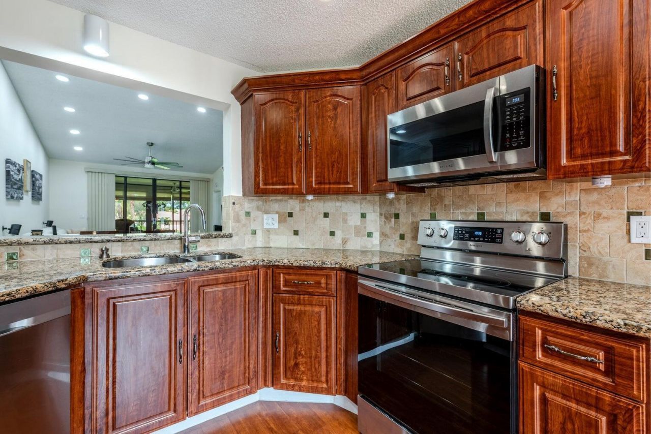 7599 Glendevon Lane, Unit 1507, Delray Beach, FL 33446 Photo