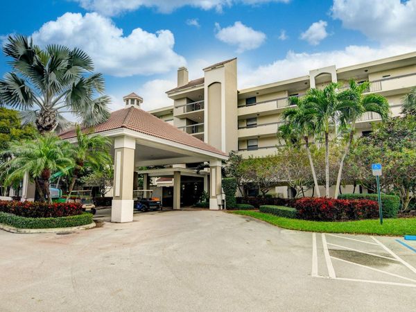 1915 Lavers Circle, Unit E504, Delray Beach, FL 33444