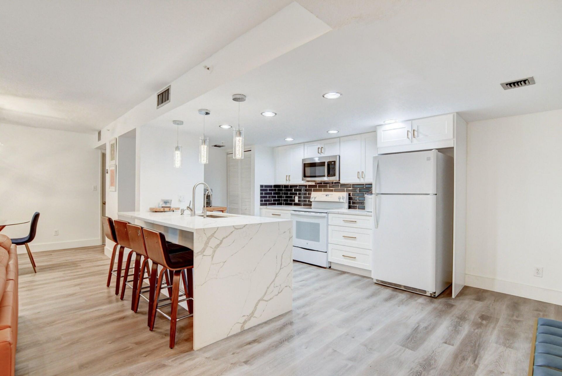 1915 Lavers Circle, Unit E504, Delray Beach, FL 33444 Photo