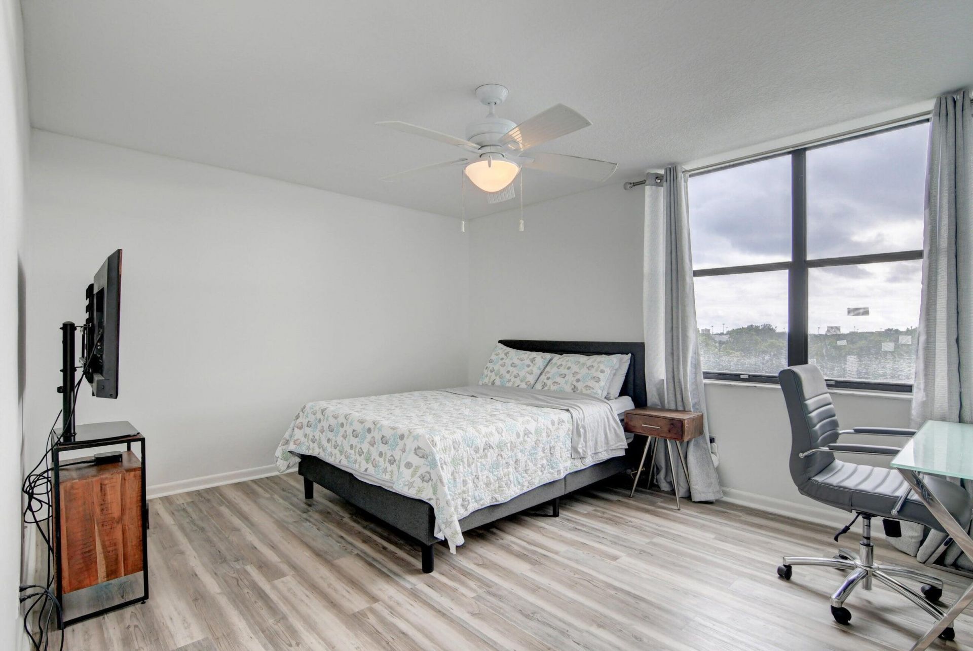 1915 Lavers Circle, Unit E504, Delray Beach, FL 33444 Photo