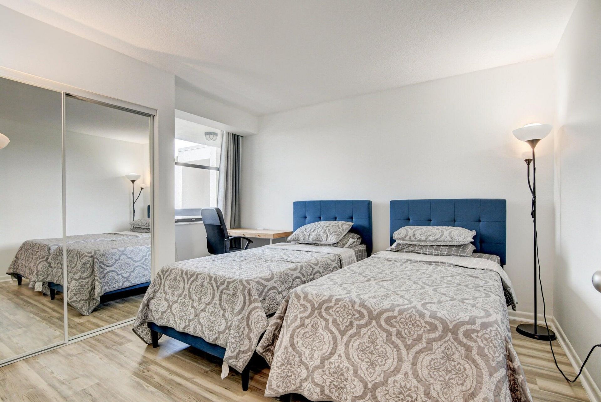 1915 Lavers Circle, Unit E504, Delray Beach, FL 33444 Photo