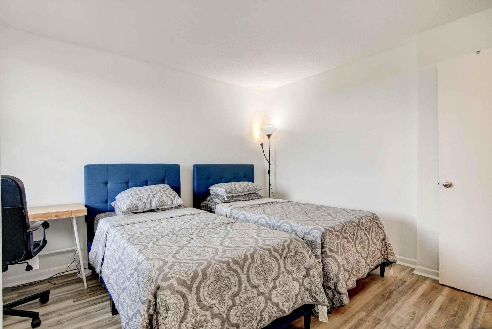 1915 Lavers Circle, Unit E504, Delray Beach, FL 33444 Photo