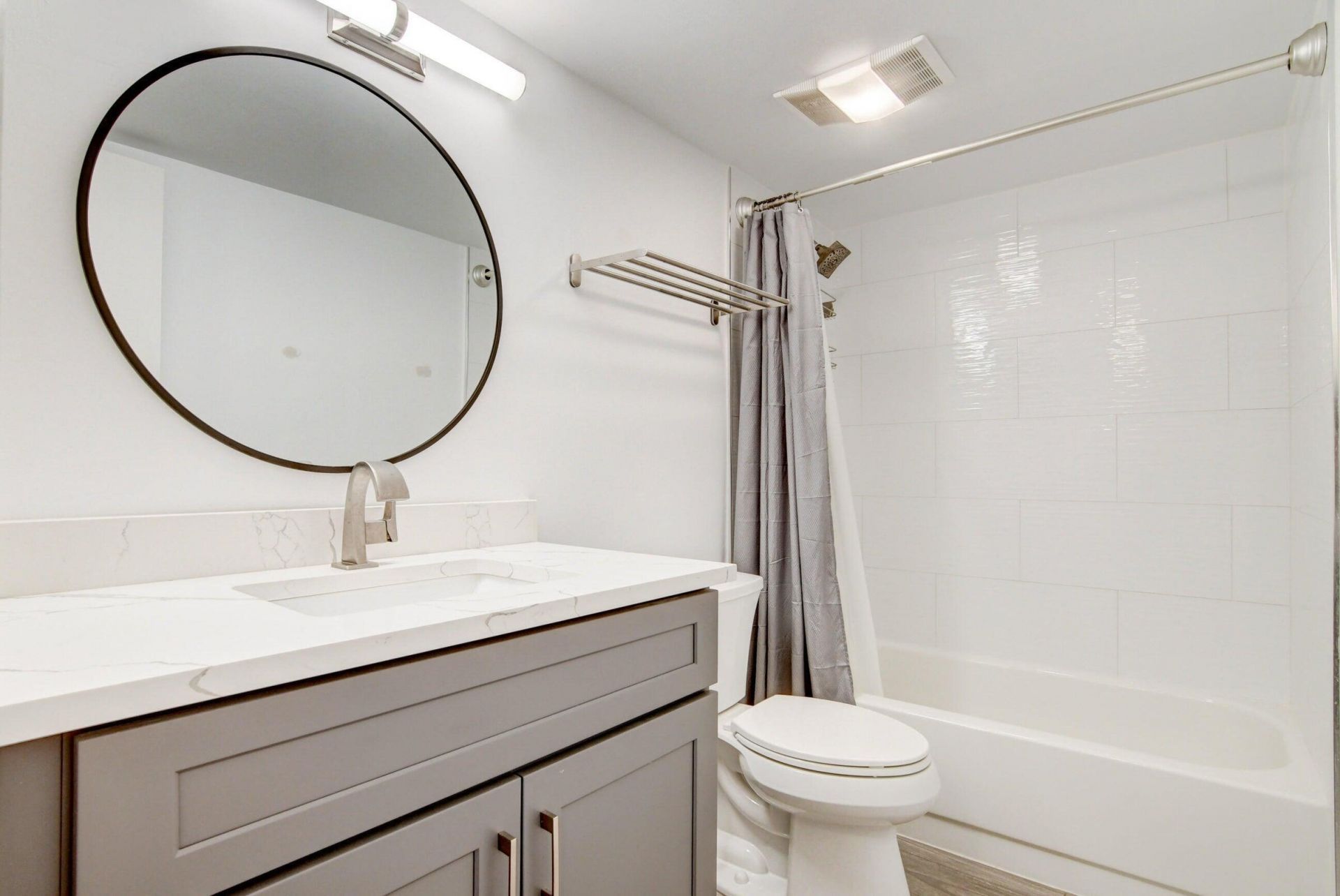 1915 Lavers Circle, Unit E504, Delray Beach, FL 33444 Photo